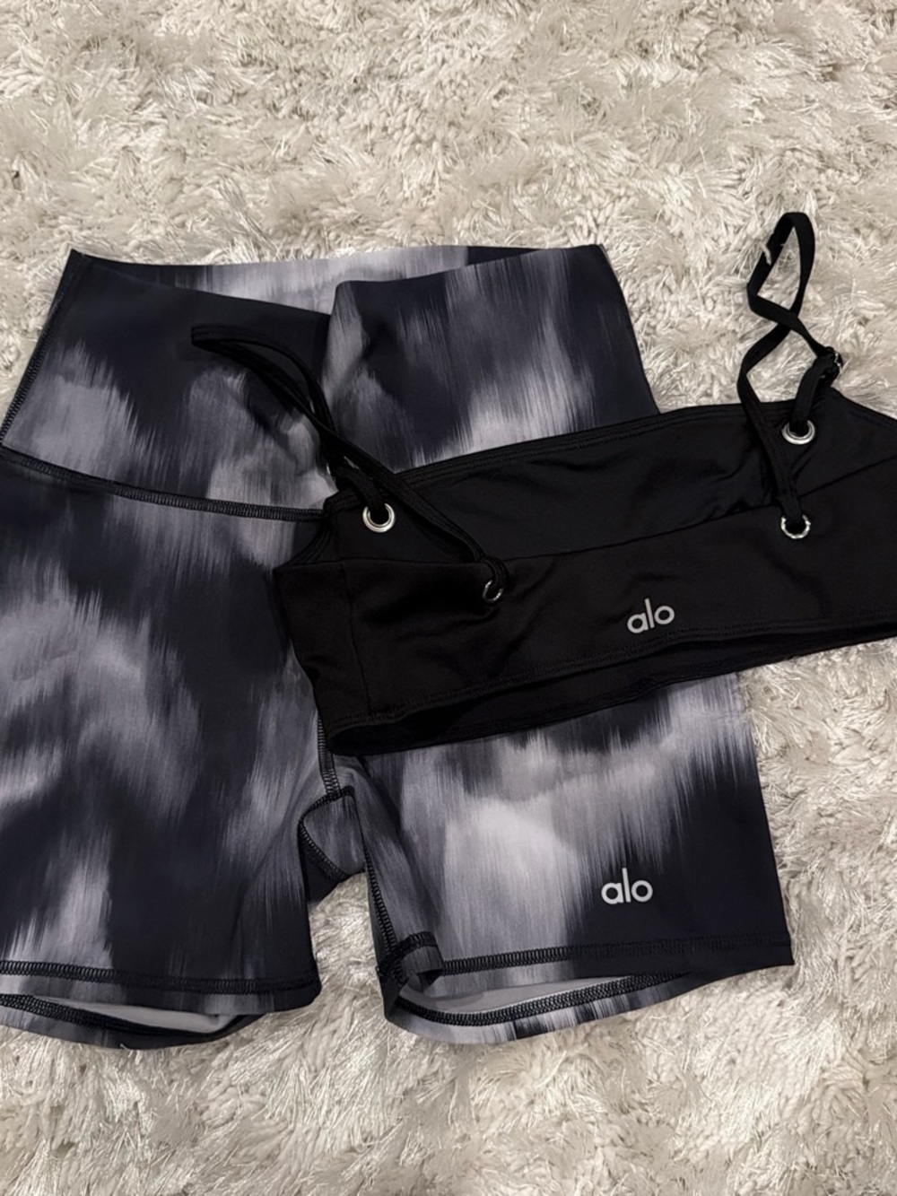 Alo High-Waist Black & Gray Tie-Dye Bike Shorts and Alo sports bra